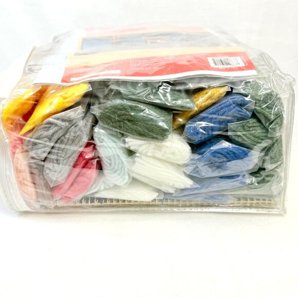 Craftways Santa Express Latch Hook Rug Kit 40"x27" Christmas Train Design - New - Picture 5 of 9